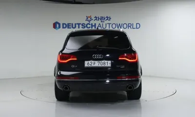 Audi Q7 2014, 161000 км, за 7261.31 USD