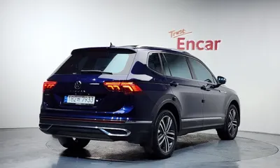 Volkswagen Tiguan 2023, 53436 км, за 19755.53 USD
