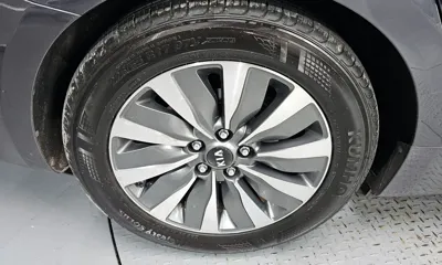 Kia K7 2015, 243395 км, за 2797.3 USD