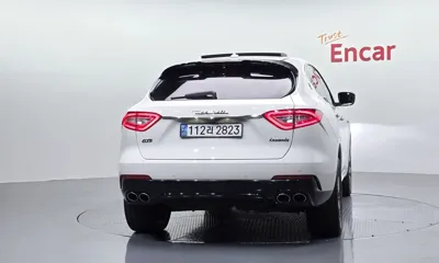 Maserati Levante 2017, 133001 км, за 17395.3 USD
