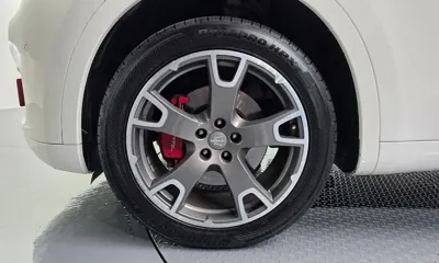 Maserati Levante 2017, 133001 км, за 17395.3 USD