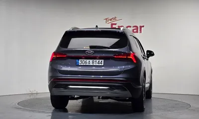 Hyundai Santafe 2023, 50457 км, за 16901.77 USD