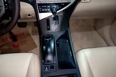 Lexus RX Classic 2013, 141500 км, за 12897 USD - фото 16