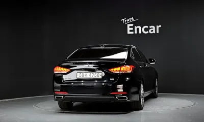 Hyundai Genesis 2015, 82175 км, за 8736.2 USD