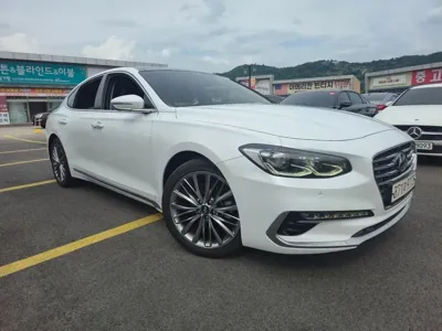 Hyundai Grandeur 2018, 120000 км, за 11553.11 USD
