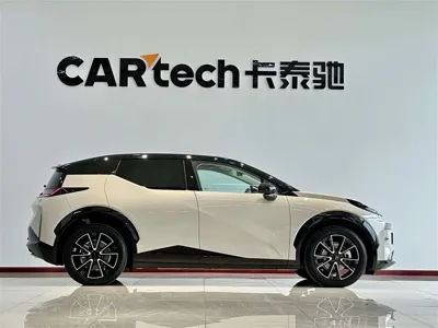 Zeekr X 2024, 10000 км, за 17492.91 USD