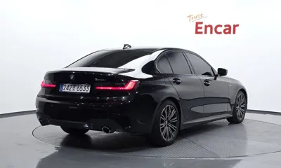 BMW 3-Series 2022, 55365 км, за 18877.38 USD