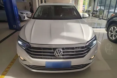 Volkswagen Sagitar 2020, 79100 км, за 9895 USD