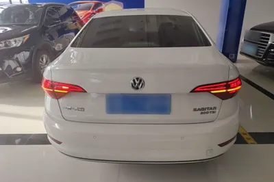 Volkswagen Sagitar 2020, 79100 км, за 9895 USD