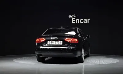Audi A4 2010, 118178 км, за 2711.45 USD