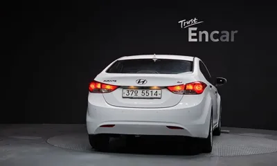 Hyundai Avante 2014, 114170 км, за 3127.04 USD