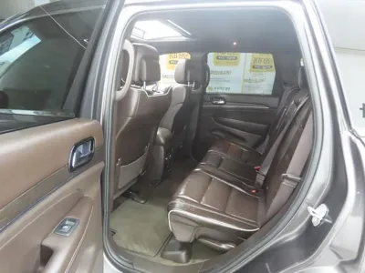 Jeep Cherokee 2019, 131629 км, за 10437.18 USD - фото 6