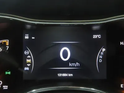 Jeep Cherokee 2019, 131629 км, за 10437.18 USD - фото 8