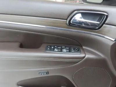 Jeep Cherokee 2019, 131629 км, за 10437.18 USD - фото 9