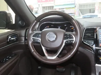 Jeep Cherokee 2019, 131629 км, за 10437.18 USD - фото 18