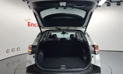 Kia Sportage 2023, 39956 км, за 17814.55 USD - фото 20