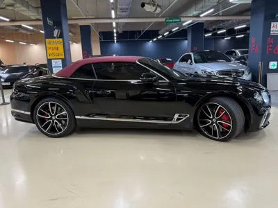 Bentley Continental 2019, 47000 км, за 140403.02 USD