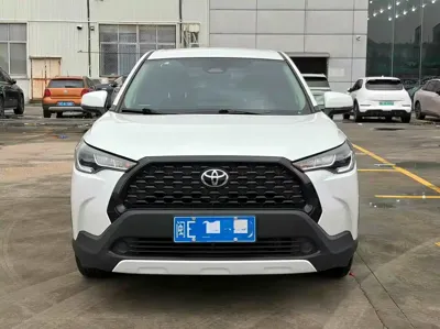 Toyota Corolla Cross 2024, 20000 км, за 11652.21 USD