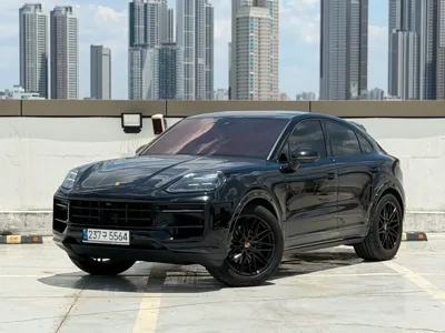 Porsche Cayenne 2024, 61216 км, за 82053.3 USD