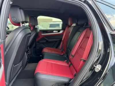 Porsche Cayenne 2024, 61216 км, за 82053.3 USD - фото 13