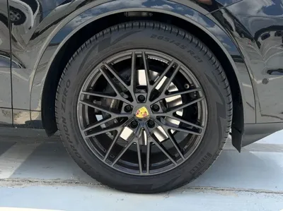 Porsche Cayenne 2024, 61216 км, за 82053.3 USD - фото 19