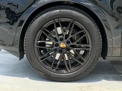 Porsche Cayenne 2024, 61216 км, за 82053.3 USD - фото 20