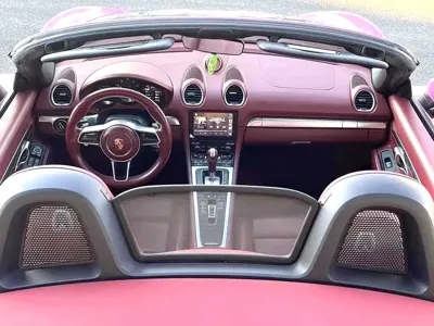 Porsche 718 2018, 70000 км, за 27582.52 USD