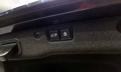 Hyundai Equus 2014, 239936 км, за 4063.28 USD - фото 20