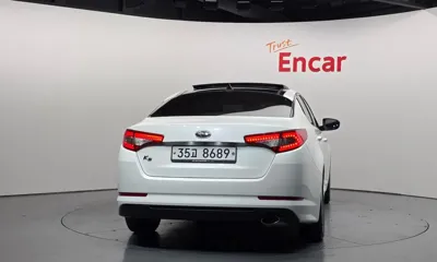 Kia K5 2011, 207467 км, за 2925.31 USD