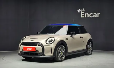 MINI Cooper · 2022 год