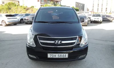 Hyundai Starex 2011, 372231 км, за 2537.08 USD