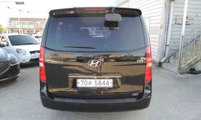 Hyundai Starex 2011, 372231 км, за 2537.08 USD