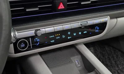 Hyundai Ioniq6 2024, 82065 км, за 19218.25 USD - фото 18