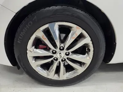 Kia Canival 2015, 195533 км, за 5120.13 USD