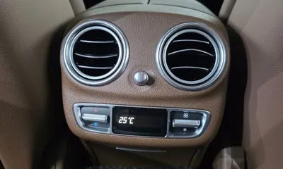 Mercedes-Benz E-Class 2023, 60107 км, за 26257.06 USD - фото 32