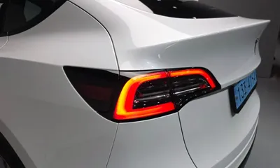 Tesla Model Y 2024, 50518 км, за 25276.89 USD - фото 23