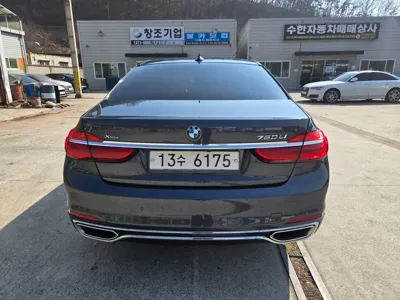 BMW 7-Series 2016, 198976 км, за 13121.96 USD