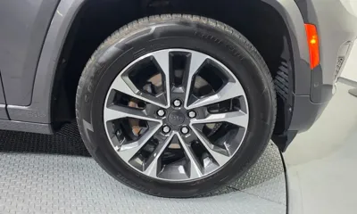 Jeep Cherokee 2022, 80421 км, за 24391.87 USD
