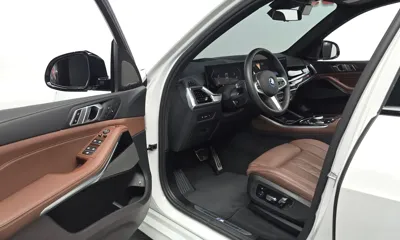 BMW X5 2025, 14555 км, за 70251.17 USD - фото 10