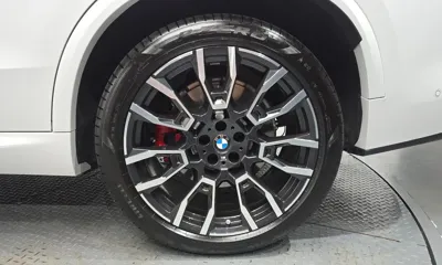 BMW X5 2025, 14555 км, за 70251.17 USD - фото 21