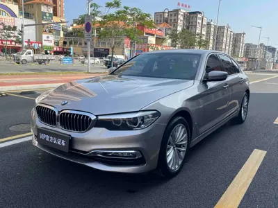BMW 5 Series 2018, 100000 км, за 19099.1 USD