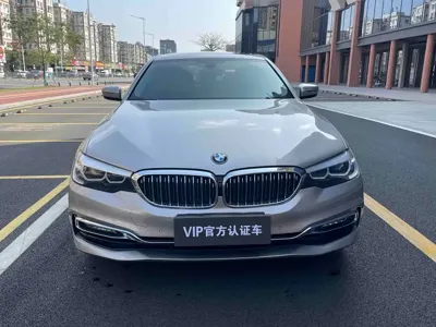 BMW 5 Series 2018, 100000 км, за 19099.1 USD