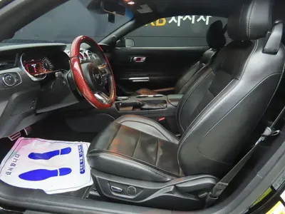 Ford Mustang 2019, 104849 км, за 12745.29 USD