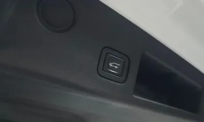 ChevroletGMDaewoo Equinox 2018, 92084 км, за 7615.89 USD - фото 17