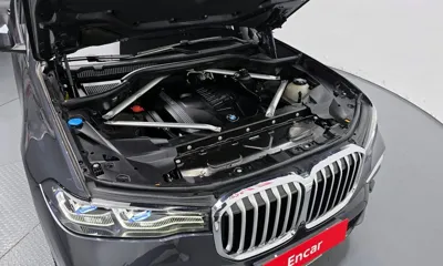 BMW X7 2022, 30584 км, за 58131.87 USD - фото 6