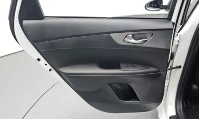 Kia K3 2019, 88247 км, за 8125.85 USD - фото 25