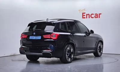 BMW iX3 2023, 99132 км, за 24812.92 USD