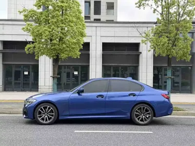 BMW 3 Series 2020, 61300 км, за 20363.16 USD