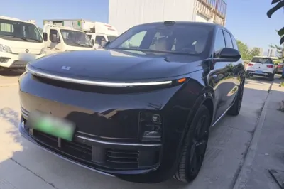 Li Auto L9 · 2024 год