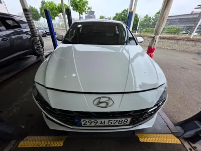 Hyundai Avante · 2021 год